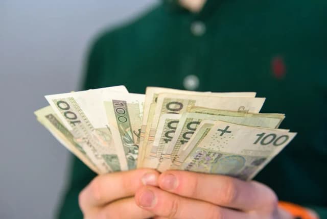 Czy z renty rodzinnej trzeba się rozliczyć? Sprawdź, co musisz wiedzieć